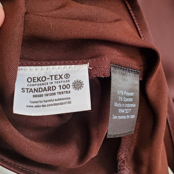 NWT Chestnut Brown Simply Vera VeraWang button down shirt, size M - Picture 8 of 9